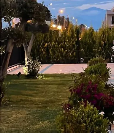 ホテル Entire Eksioglu Paradise Town In Antalya ベレキ